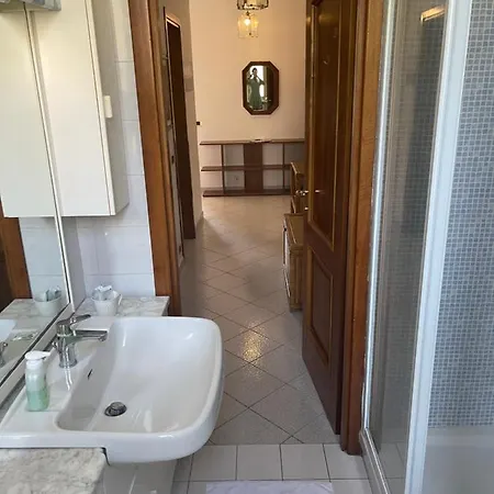 The Castle House لا سبيتسْيا